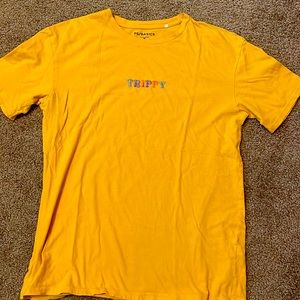 Size medium mens gold pacsun tshirt